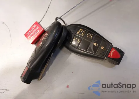 2012 Chrysler Town & Country Touring из США, поврежденный, VIN 2C4RC1BG3CR409800